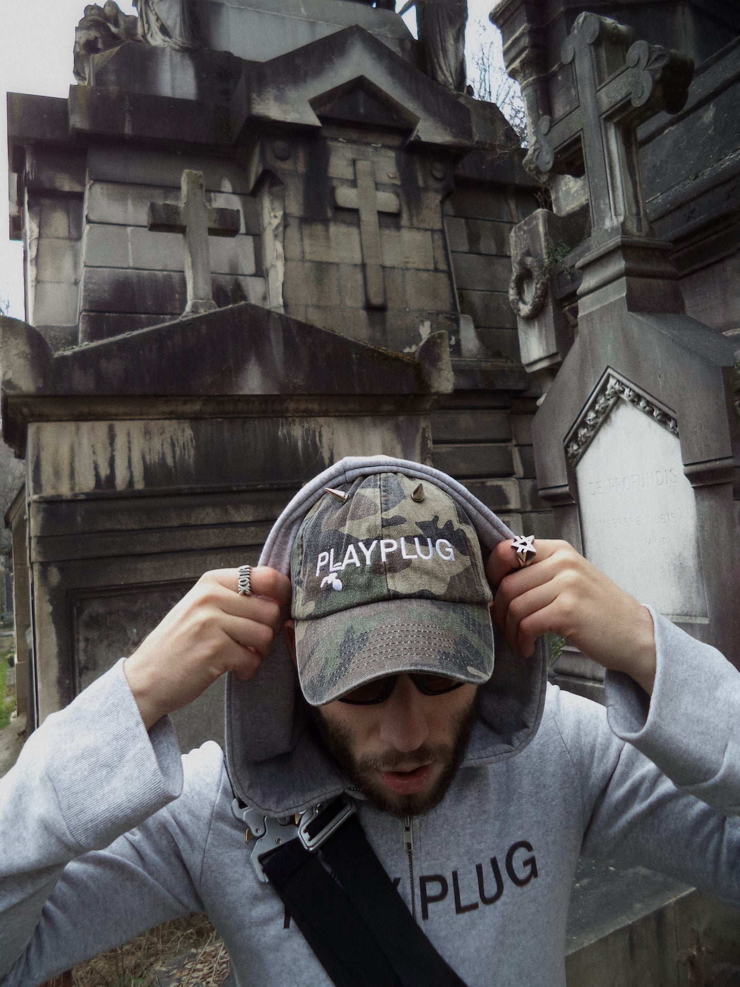"CAMOPLAY" Cap