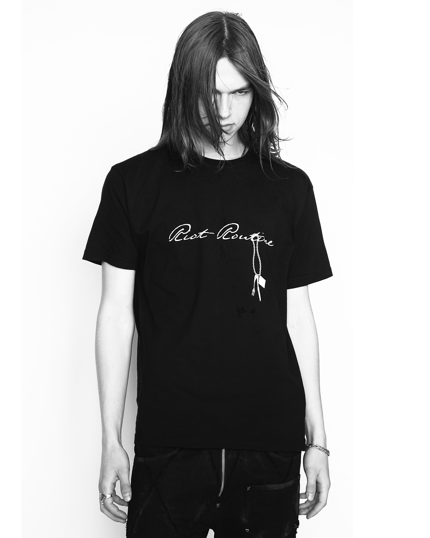 RIOT ROUTINE &quot;CHAIN&quot; T-Shirt